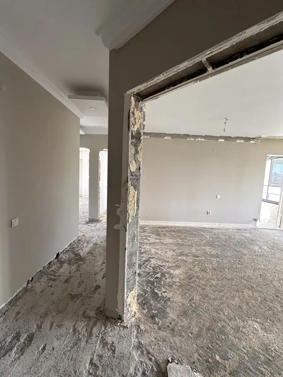 Salon — geçiş — renovasyon öncesi