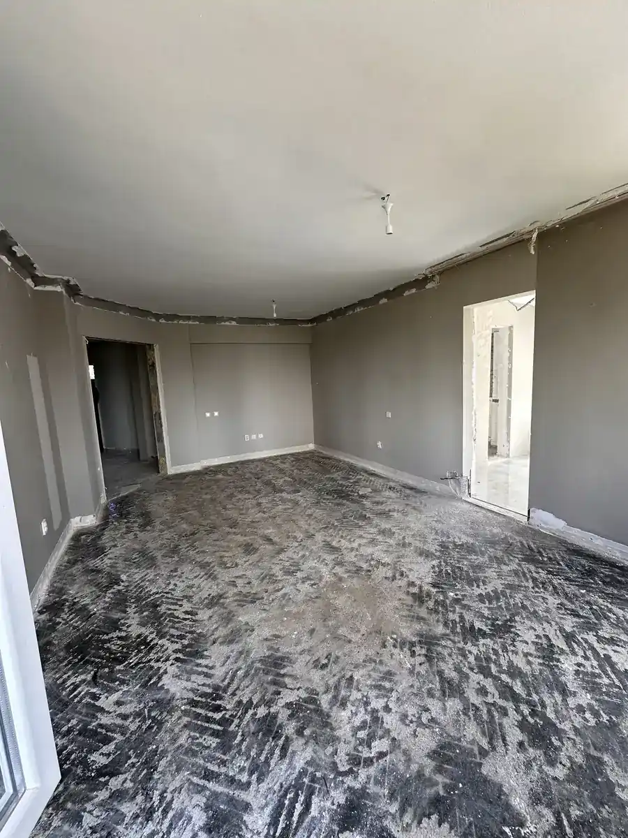 Salon ve yemek alanı — renovasyon öncesi