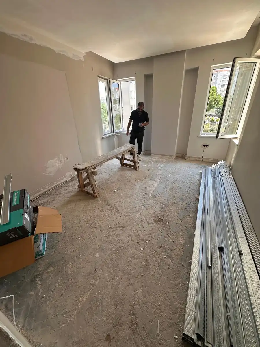 Ebeveyn yatak odası — renovasyon öncesi