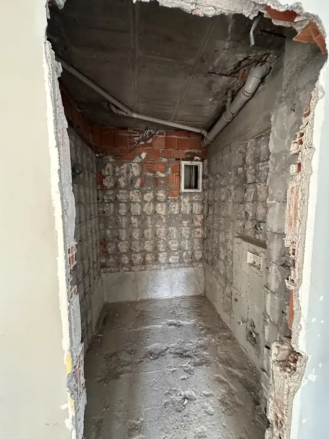 Ebeveyn banyosu — renovasyon öncesi
