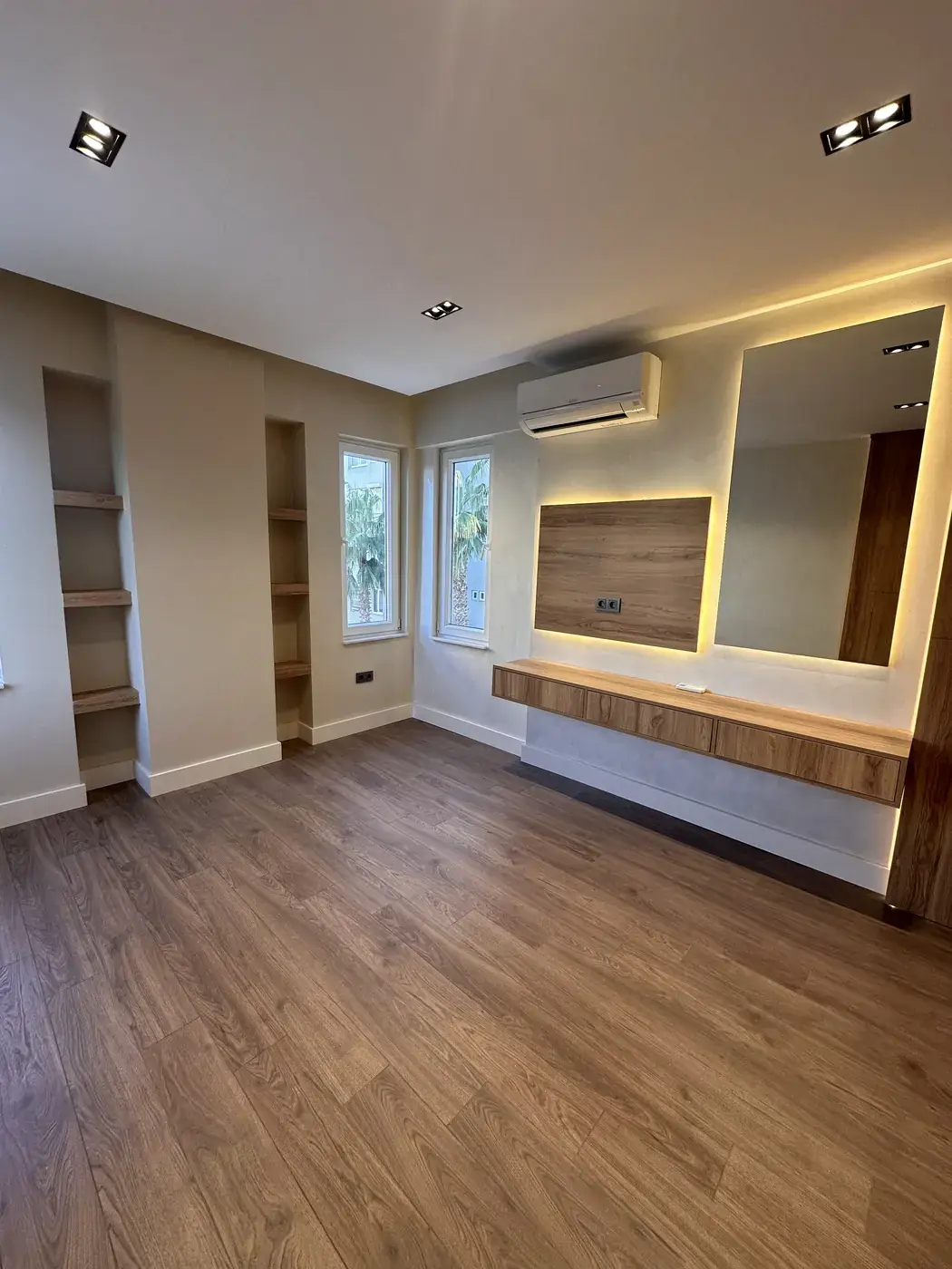 Lara Fener Konut Renovasyonu — Oda, çalışma tezgâhı