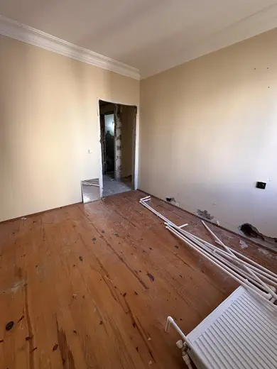 Meltem Konut Renovasyonu — Küçük Oda, kapı boşluğu ve geçiş