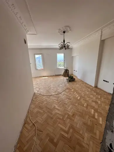 Meltem Konut Renovasyonu — Salon, tavan kurgusu ve aydınlatma hazırlığı